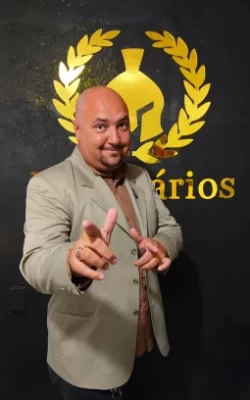Diretor Walisson, líder e fundador da Conservadora Legionários, representando a gestão de facilities e o compromisso com a qualidade em Belo Horizonte (BH).